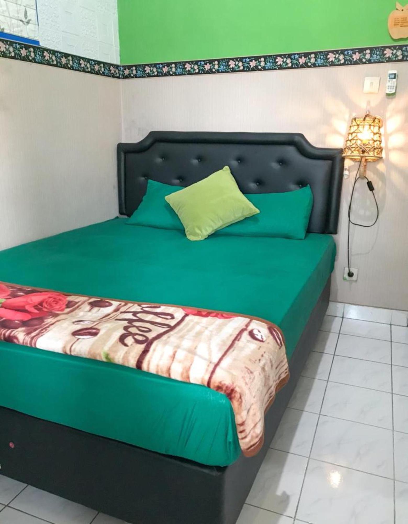 Glory Homestay Yogyakarta Kültér fotó